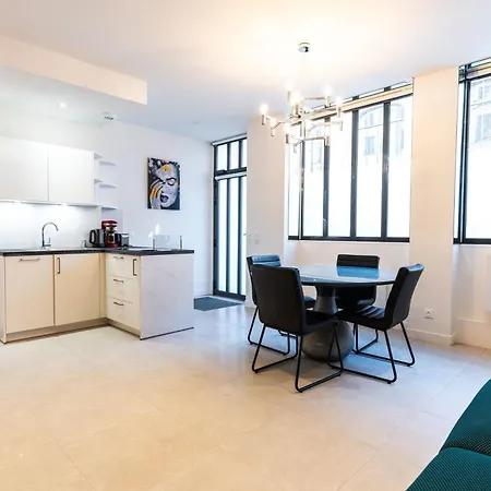 Loft 1 Bedroom Jardin Des Plantes Ac By Lcc Agency * Paris